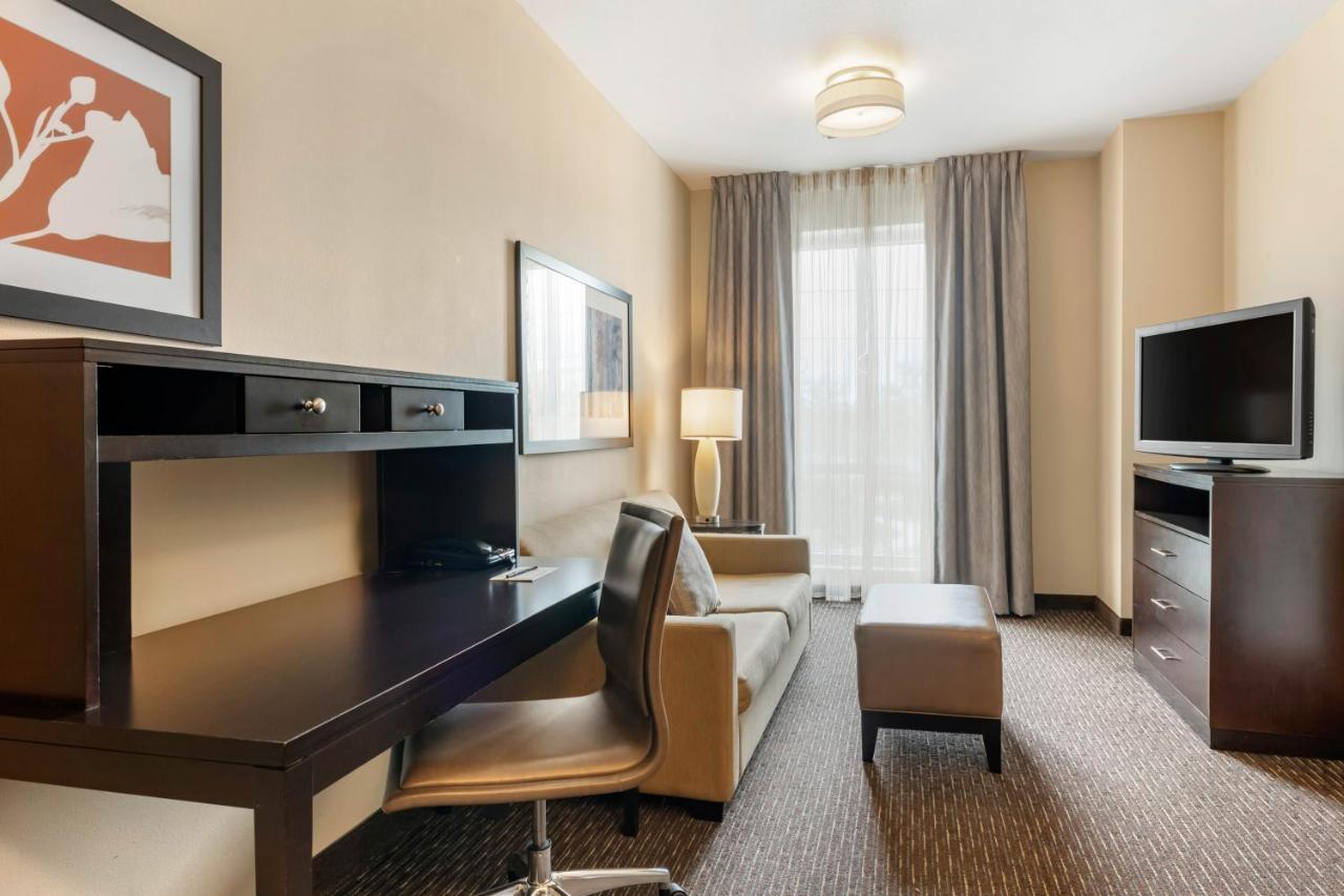 Staybridge Suites St. Petersburg Fl By Ihg Exterior foto