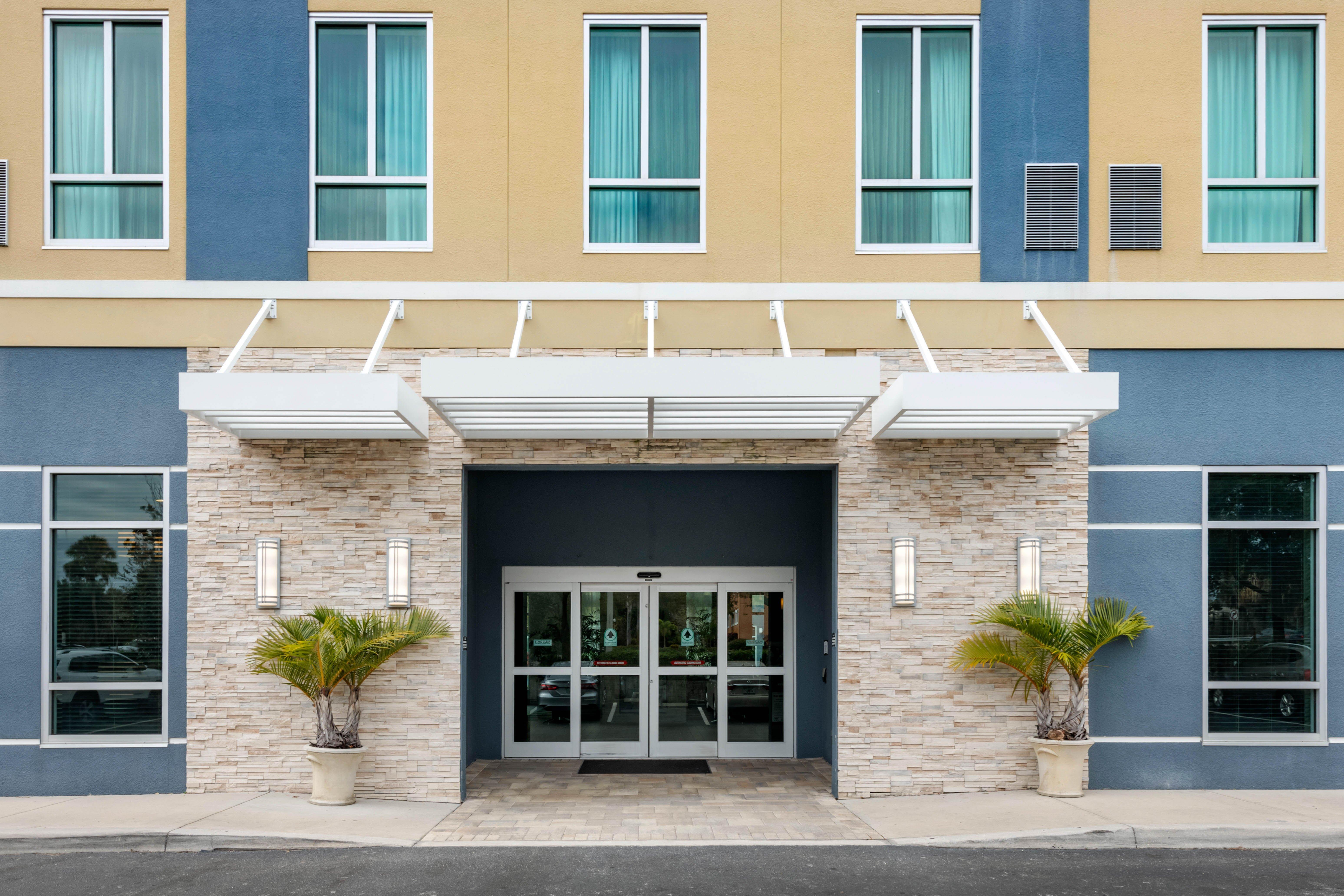 Staybridge Suites St. Petersburg Fl By Ihg Exterior foto